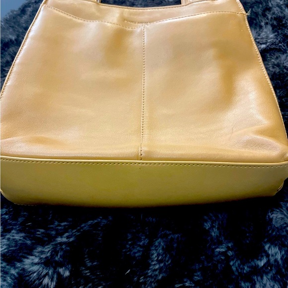 Genuine Leather Jones New York Shoulder Bag - Picture 6 of 10